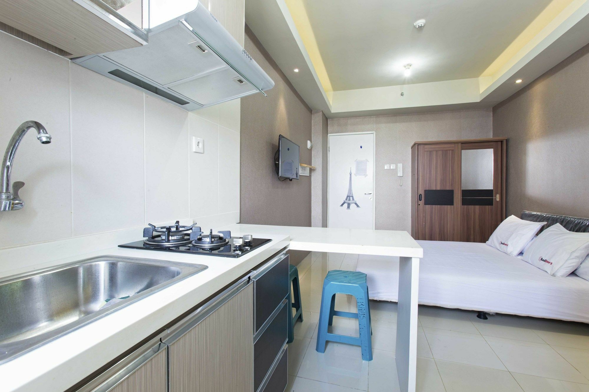Reddoorz Apartment @ Pegangsaan Kelapa Gading 3 Jakarta Exterior foto